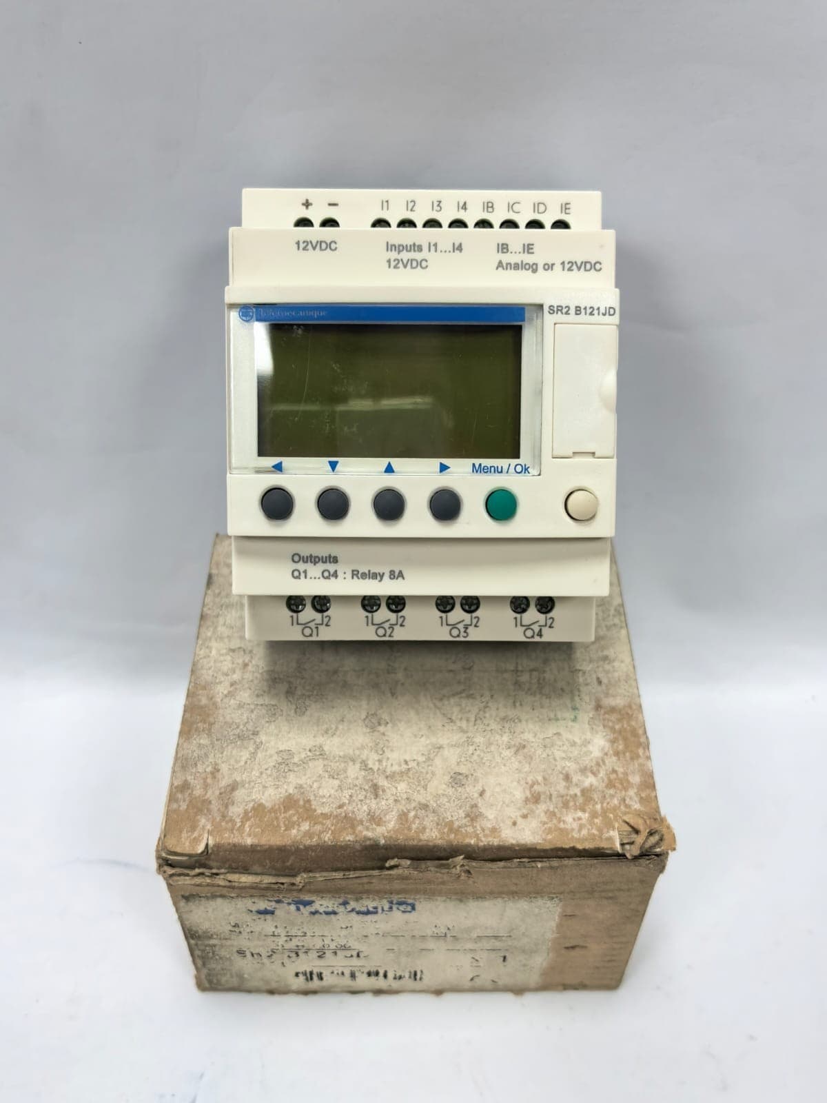 TELEMECANIQUE SR2 B121JD COMPACT SMART RELAY