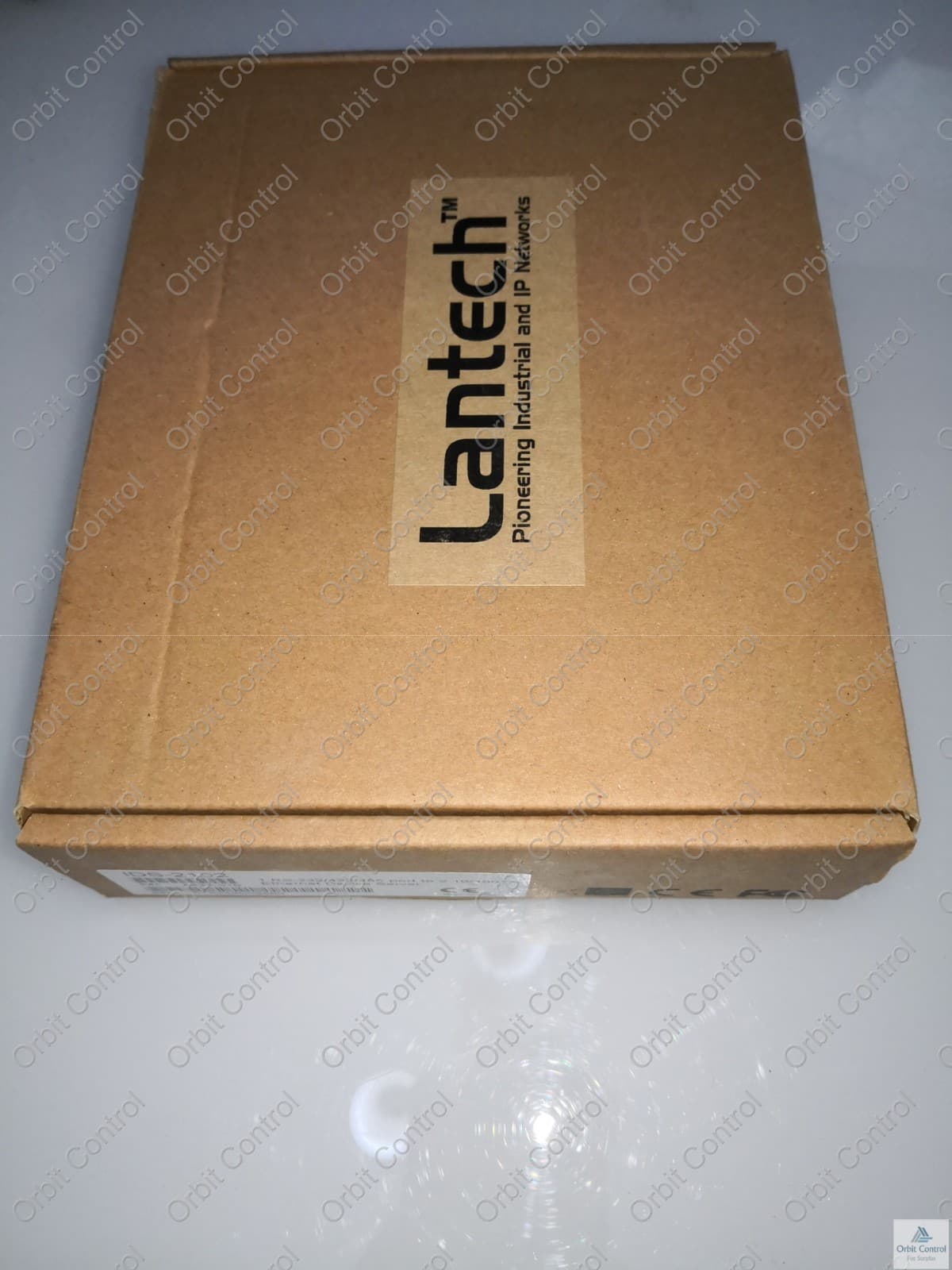 Lantech IDS-2102 Lantech IDS-2102 Pioneering lndustrial & IP Networks /Ethernet Device Server