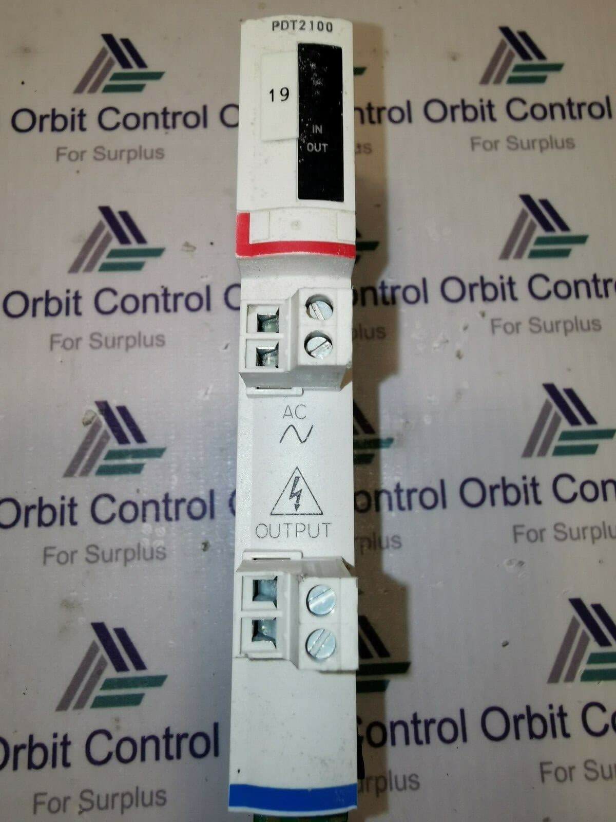 Schneider Electric STBPDT2100 Schneider Advantys STBPDT2100 115/230 VAC PDM