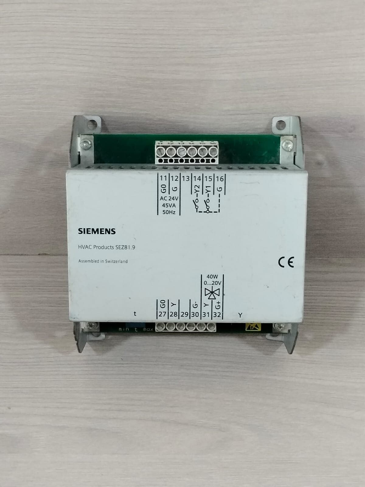 SIEMENS HVAC Products SEZ81.9 INTERFACE