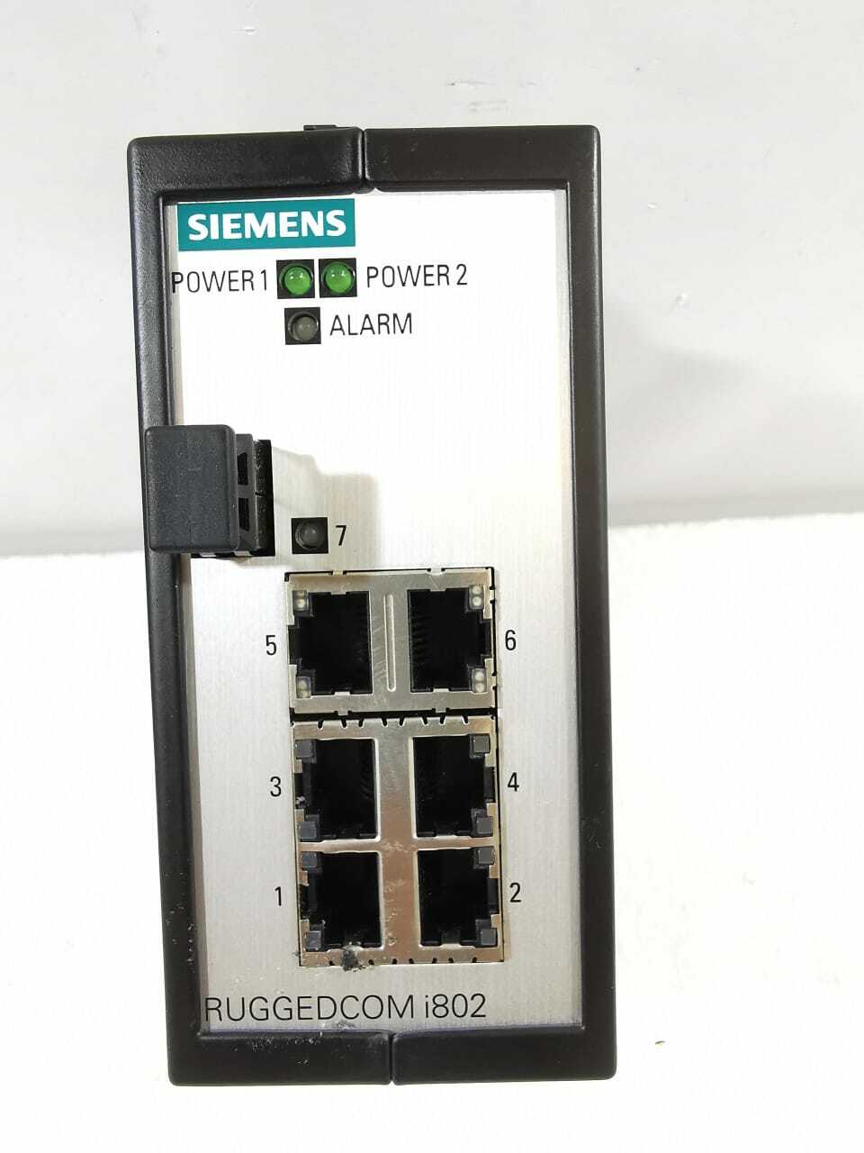 SIEMENS RUGGEDCOM i802 MEDIA CONVERTER 6GK60082AS100UT0-ZA01