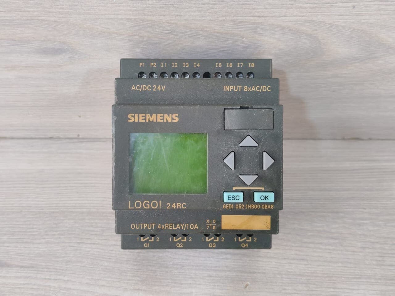 SIEMENS LOGO 24RC OUTPUT 4x RELAY 6ED1 052-1HB00-0BA6