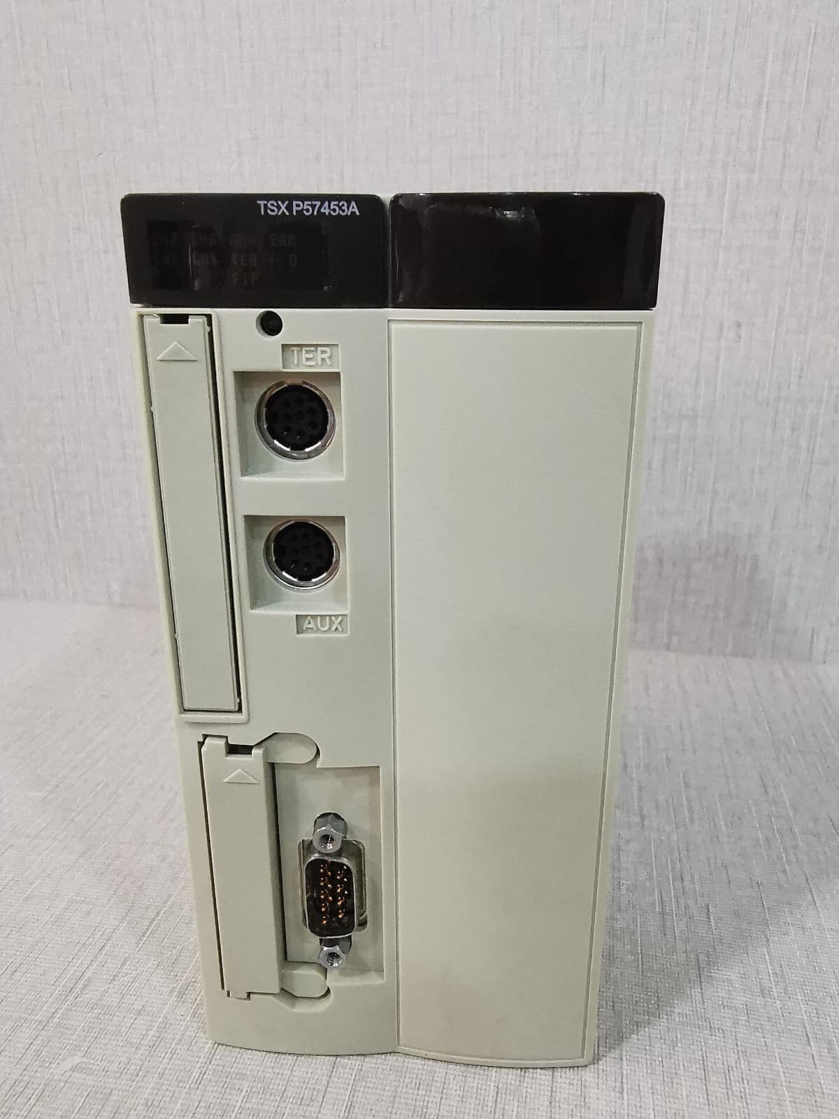 Schneider Electric TSX P57453AM Schneider Electric TSX P57453AM Processor Module TSX P57453A