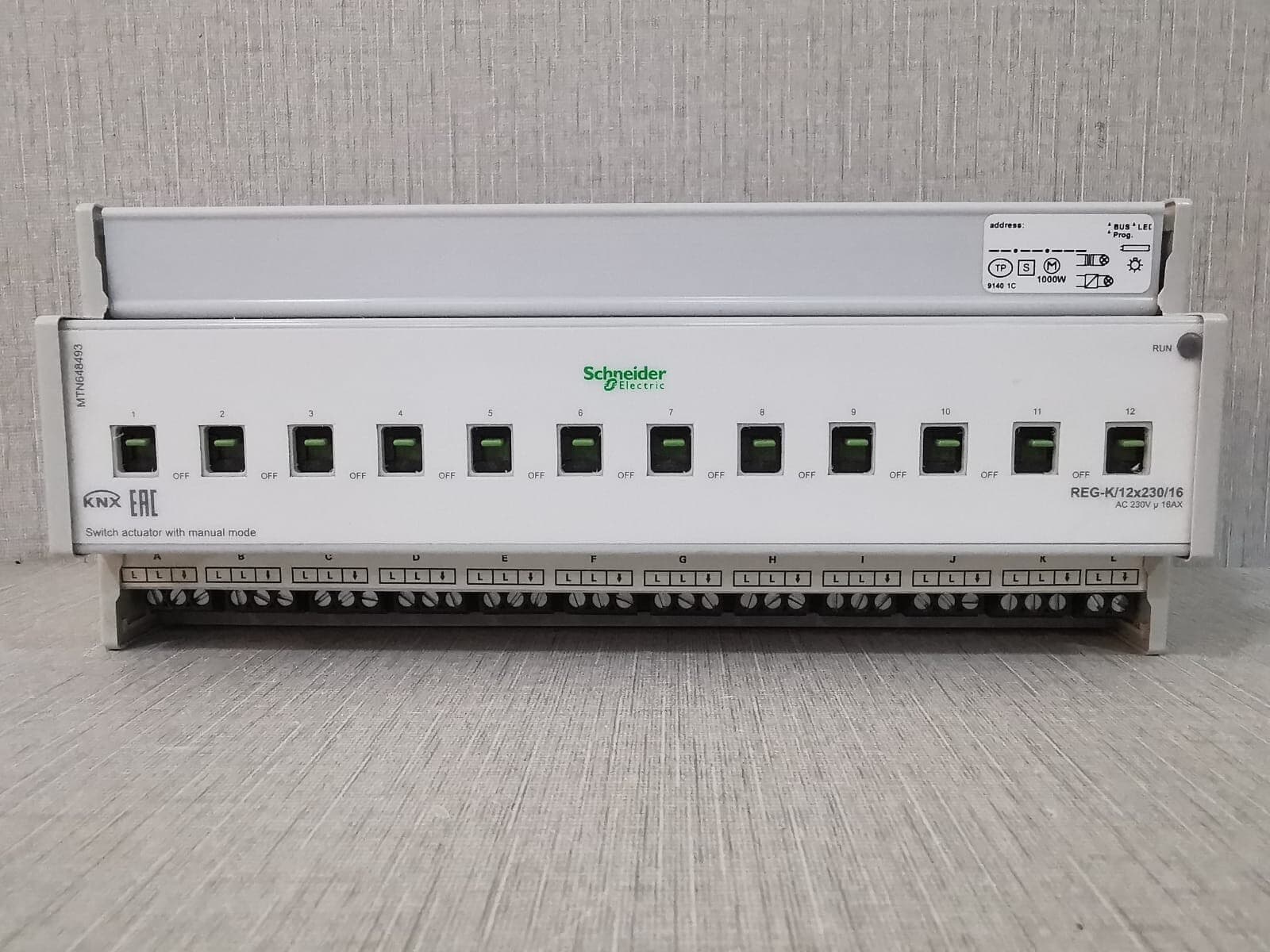 Schneider Electric MTN648493 SCHNEIDER ELECTRIC MTN648493 Switch Actuator REG-K/12X230/16