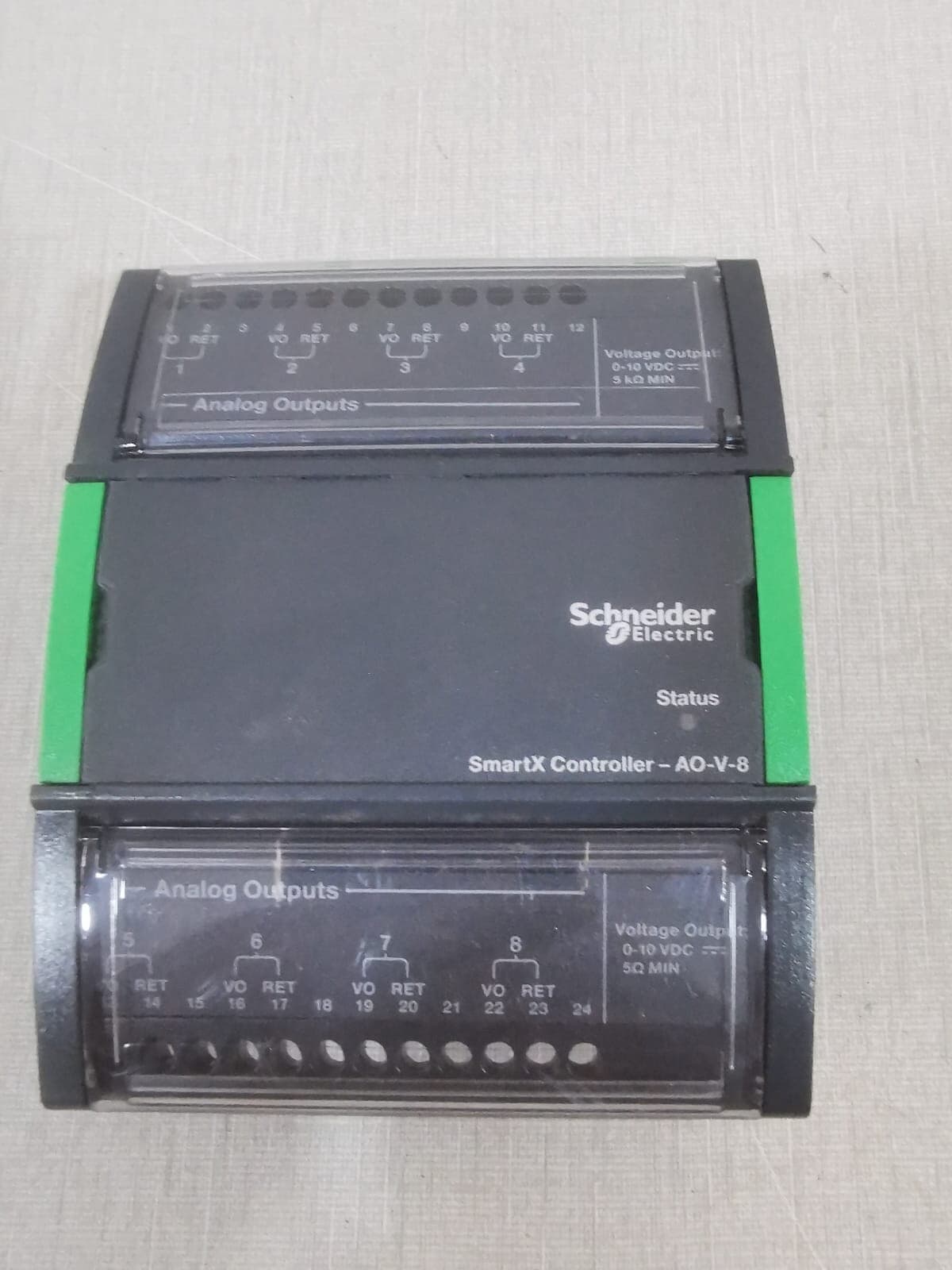 Schneider Electric SXWAOV8XX10001 Schneider SmartX Controller AO-V-8 I/O MODULE SXWAOV8XX10001