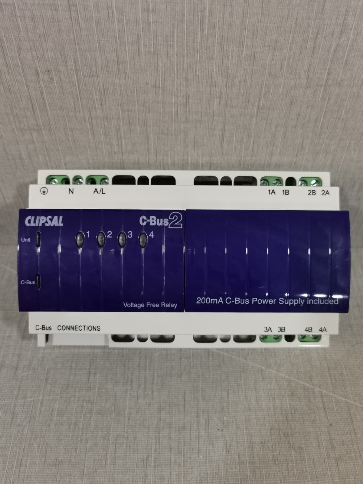 CLIPSAL L5504RVF 4 CHANNEL VOLTAGE FREE RELAY 220-240V 50/60Hz