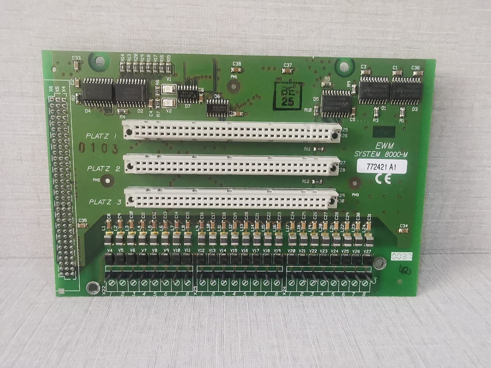 EMW System 8000-M Mother Board 772421 A1 Printed Circuit Board