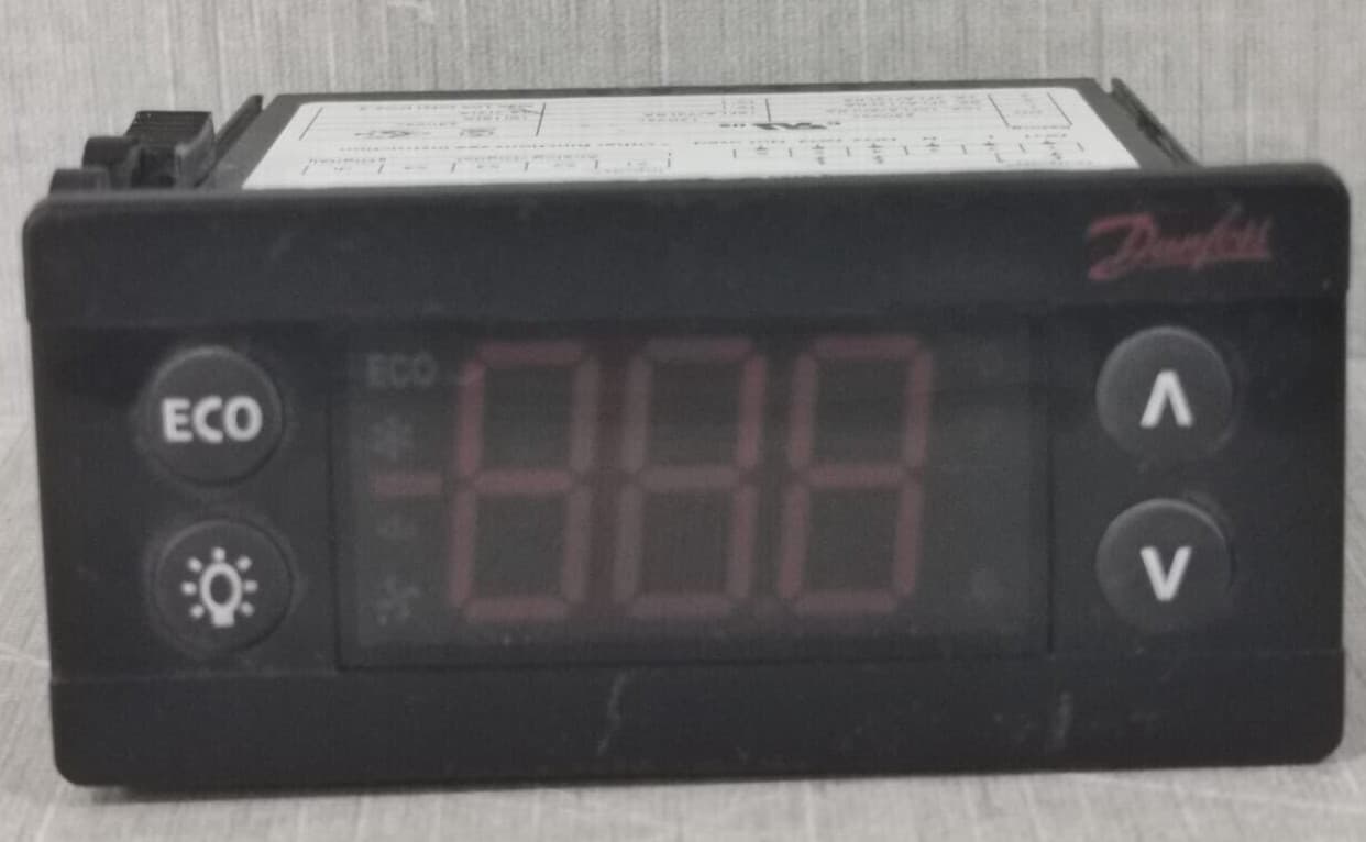 Danfoss ERC 112C 080G3202 Red Display