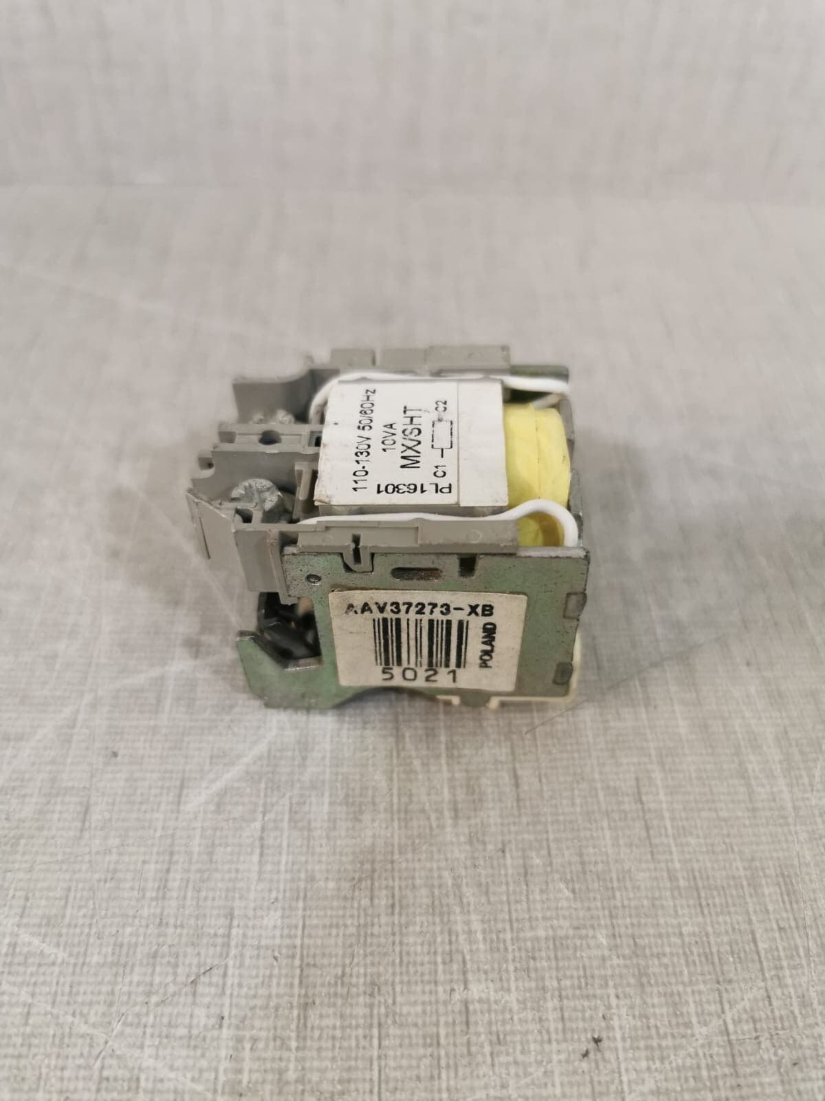 Schneider Electric AAV37273-XB 110/130V 50/60Hz 10vA Circuit Braker Accessory