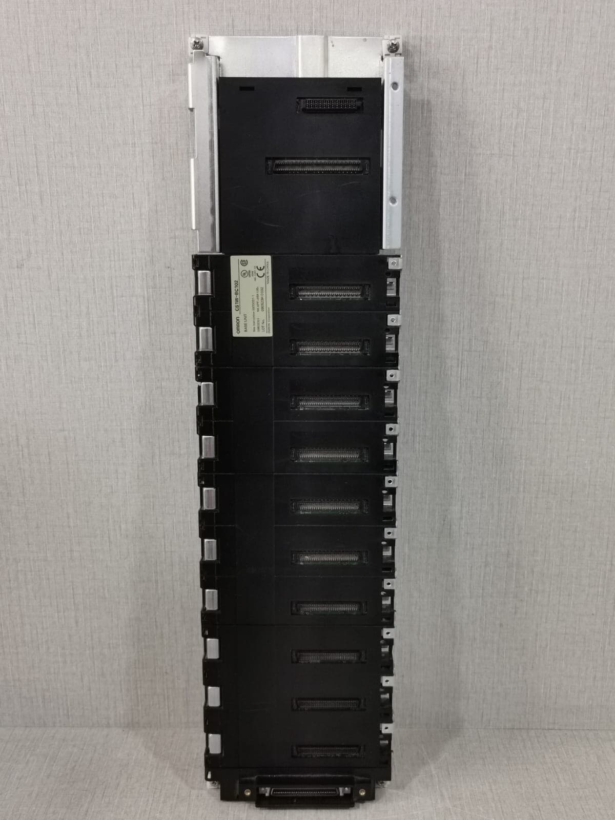 OMRON CS1W-BC102 BASE UNIT