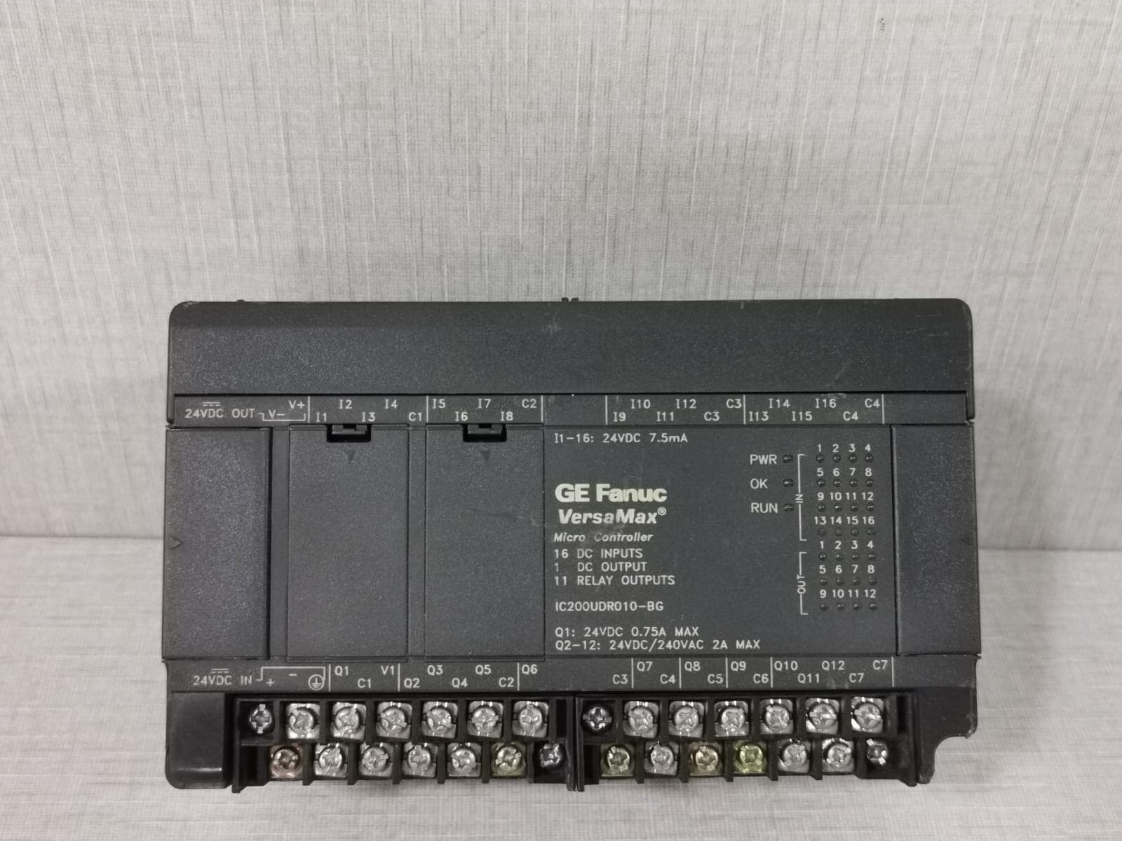 GE Fanuc IC200UDR010-BG GE Fanuc Versamax IC200UDR010-BG Micro Controller 24VDC/240VAC Module