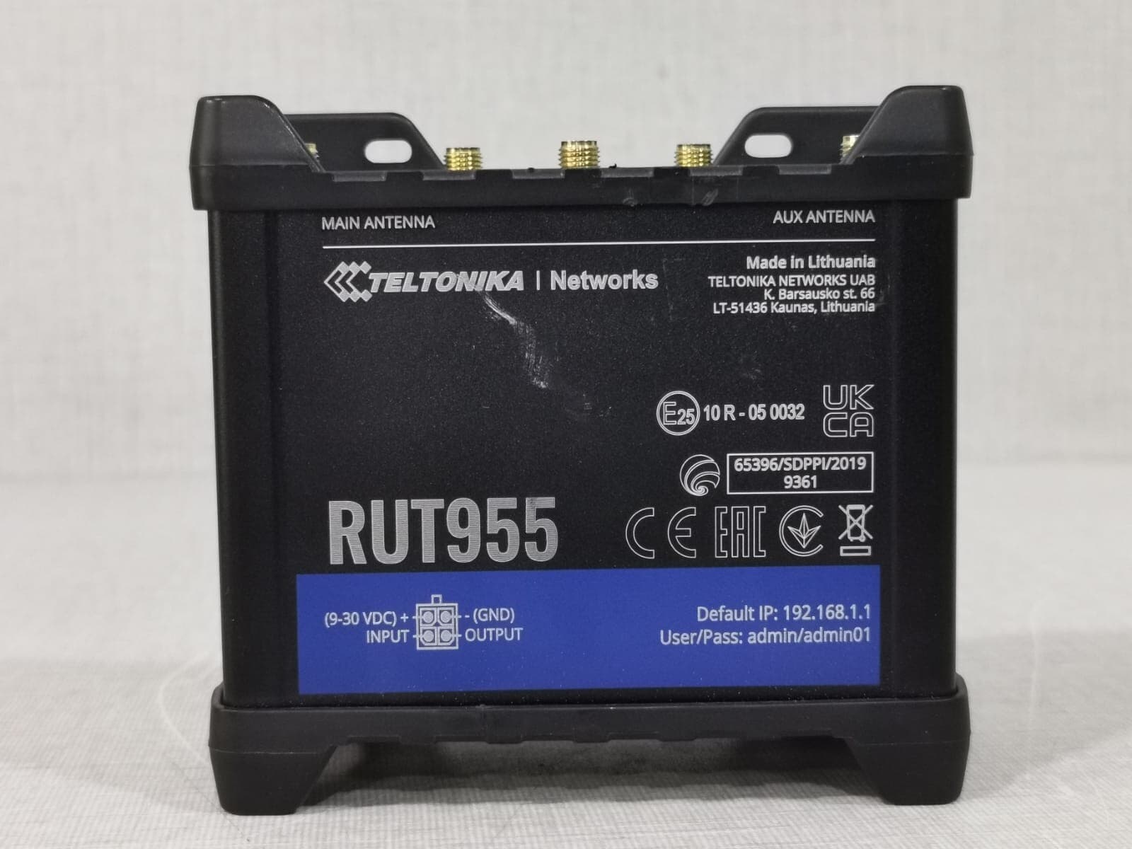TELTONIKA RUT955 Compact Industrial 4G (LTE) RS232/RS485 Router