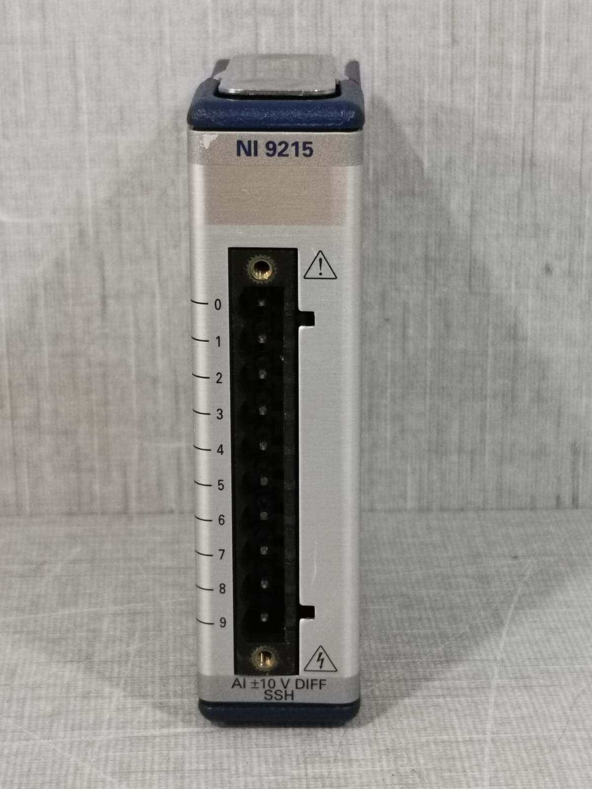 NATIONAL INSTRUMENTS NI 9215 4-Ch +/- V 16-Bit SIMULTANEOUS ANALOG INPUT