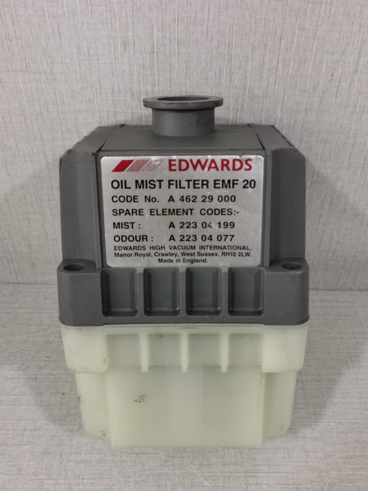 Edwards A462-29-000 EMF20 Oil Mist Odor Filter Assembly