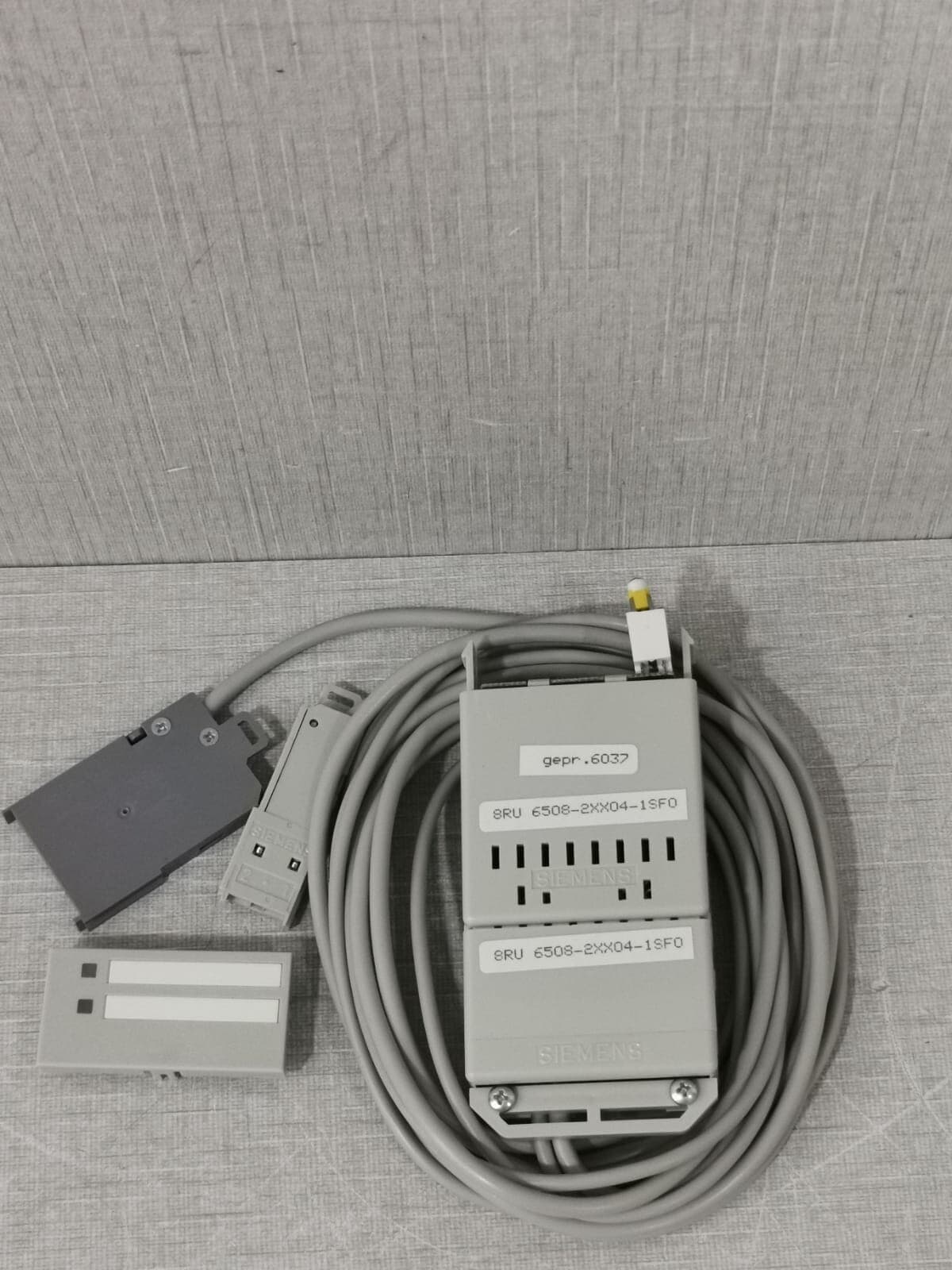 SIEMENS 8RU 6508-2XX04-1SF0 MOSAIK SYSTEM M CONNECTOR