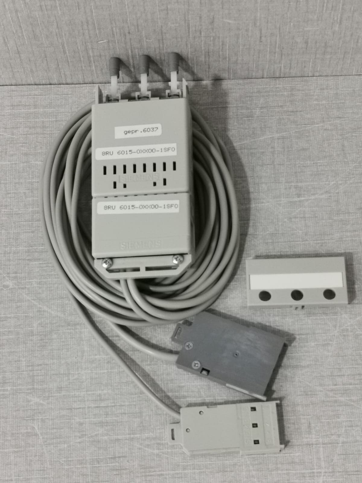 SIEMENS 8RU 6015-0XX00-1SF0 MOSAIK SYSTEM M CONNECTOR