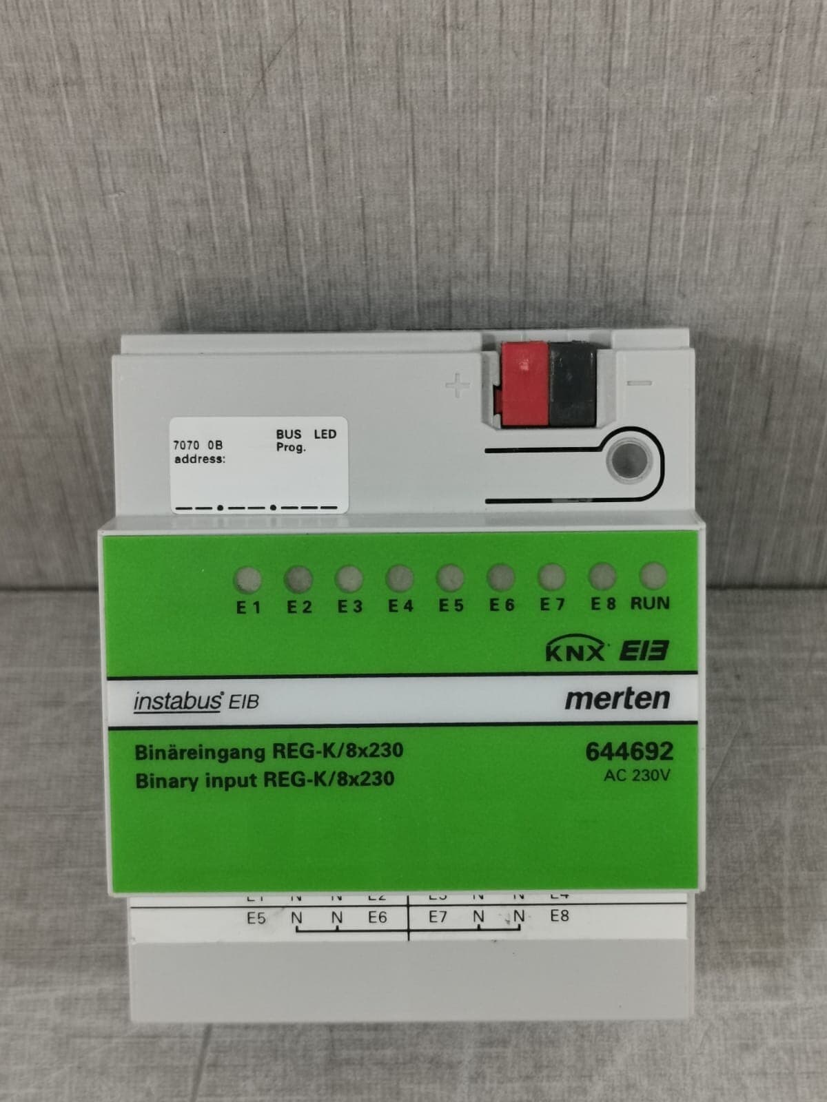 MERTEN 644692 MERTEN KNX 644692 BINARY REG-K/8X230 INSTABUS EIB