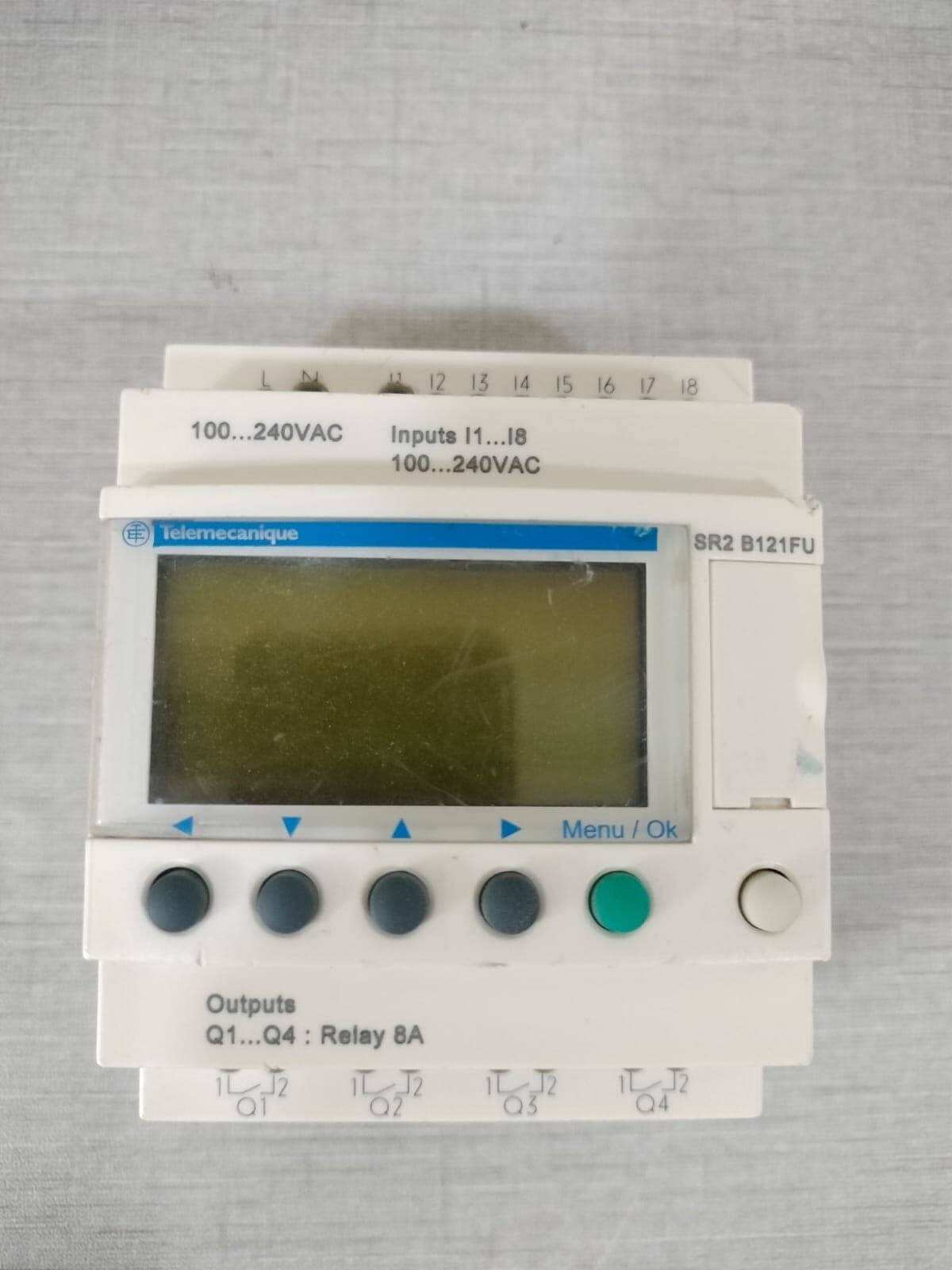 TELEMECANIQUE SR2 B121FU 100-240VAC LOGIC RELAY