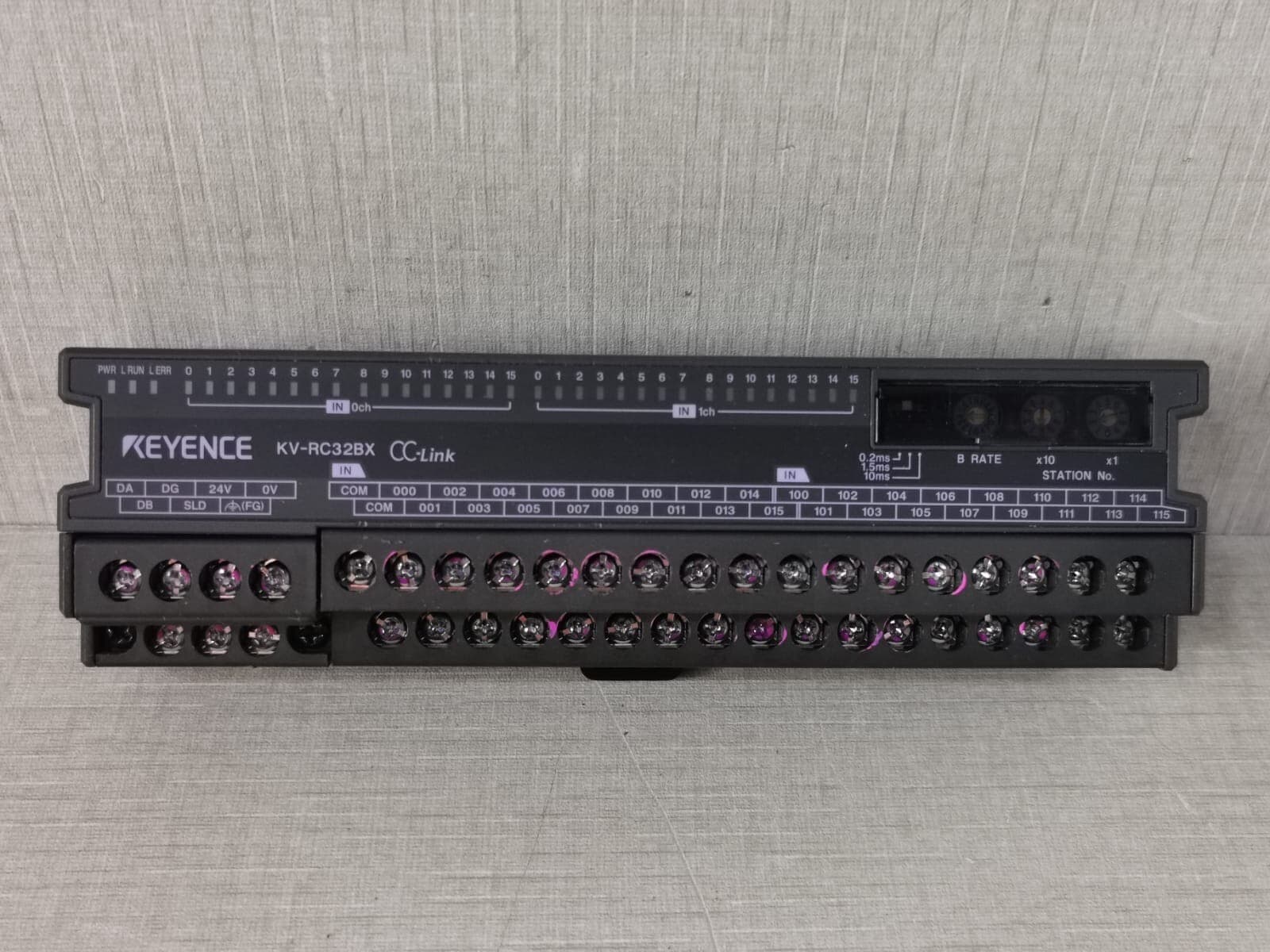 KEYENCE KV-RC32BX KEYENCE KV-RC32BX CC-LINK INPUT MODULE 12-24VDC