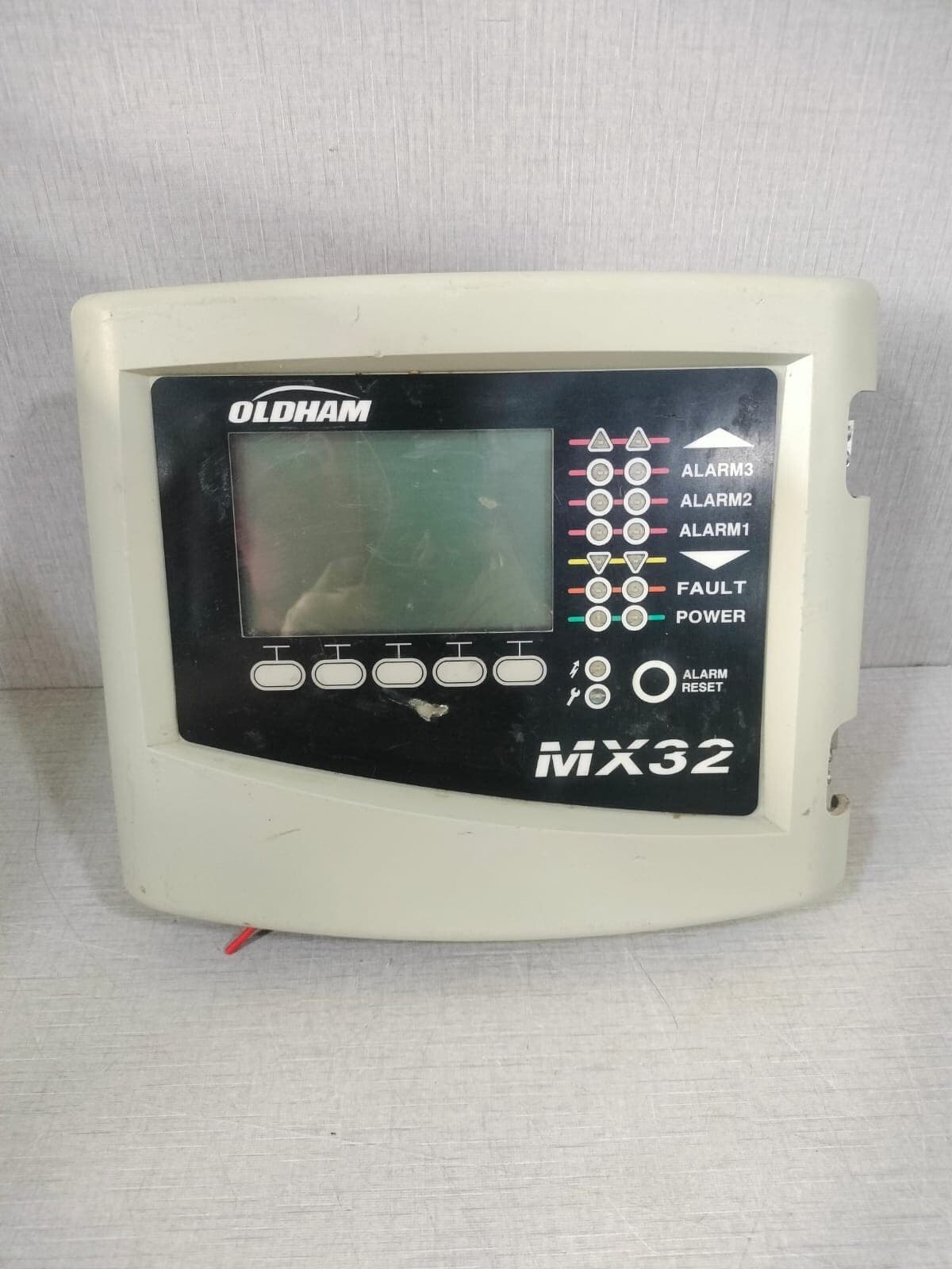 OLDHAM MX32 GAS CONTROL UNIT TYPE 22-28VDC 3,5A WITH BROKEN LOCK