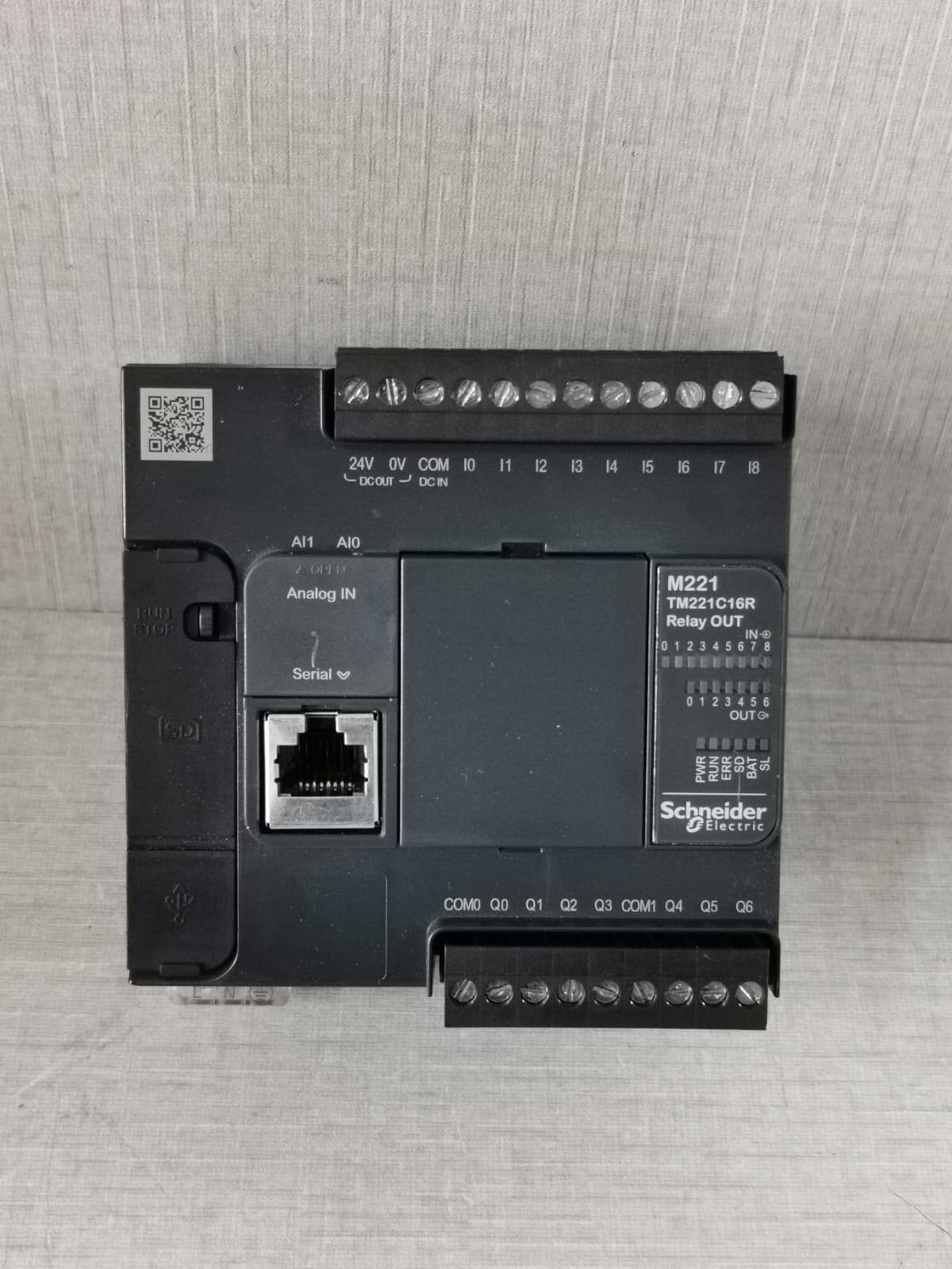 SCHNEIDER ELECTRIC MODICON TM221C16R PLC MODULE PROGRAMMABLE
