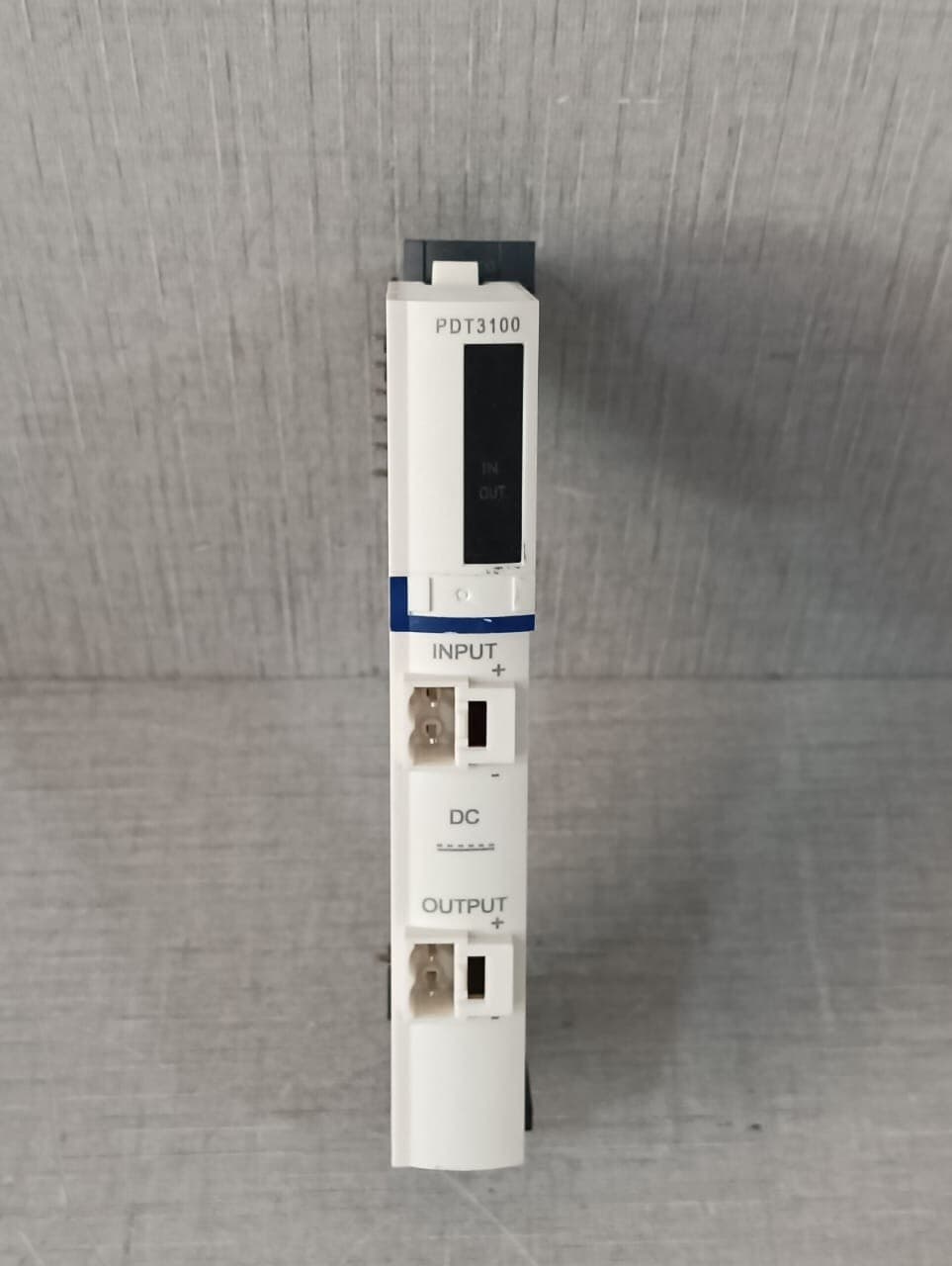 SCHNEIDER ELECTRIC STB PDT 3100 WITH STB XBA 2200 MOUNTING BASE