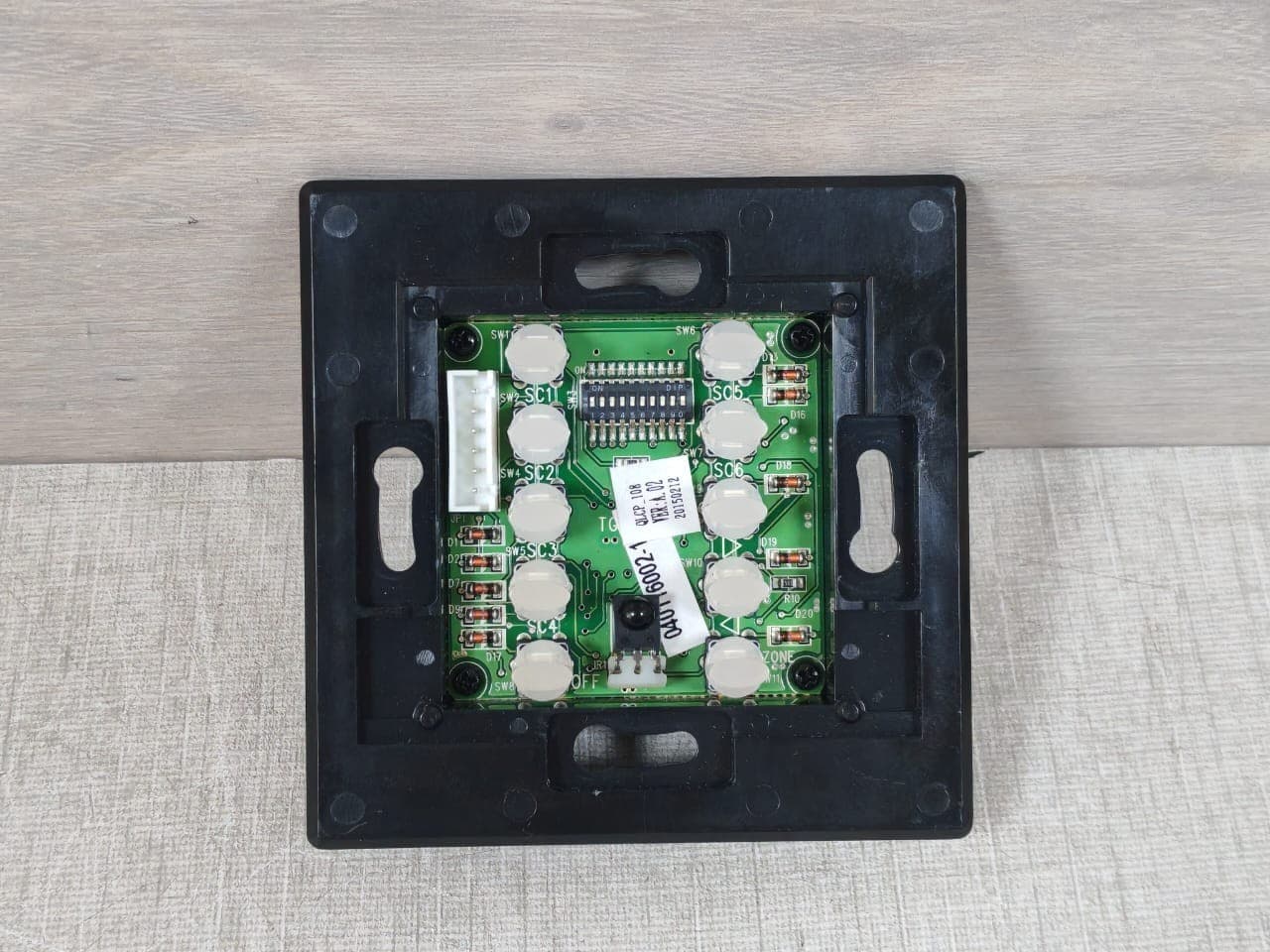 Qlite QL CP108 Control Panel Push Button