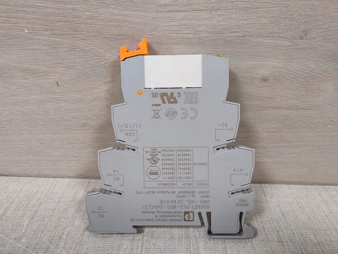 Phoenix Contact PLC-BSC-24DC/21 Relay Base 29 66 016