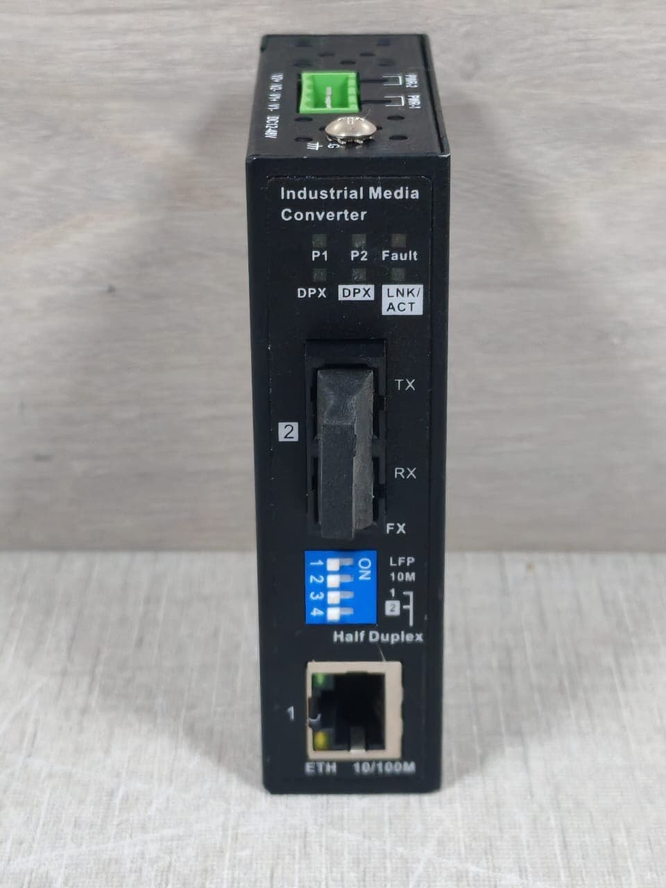 SW-D11FB-M Industrial Media Converter 1418M-0110-3M02A10-SC-D