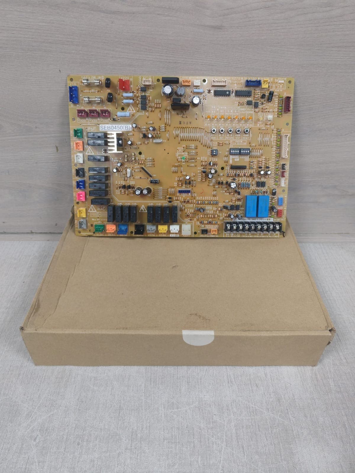 DAIKIN SEB0450(B) CONTROL BOARD DB-E05-101C - W/O ORIGINAL BOX