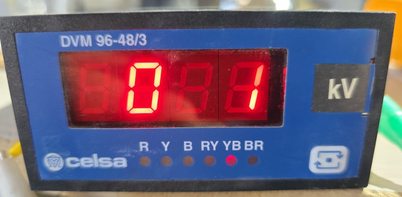 CELSA DVM 96-48/3 DIGITAL PANEL METERS 125VDC - TRIED & TESTED