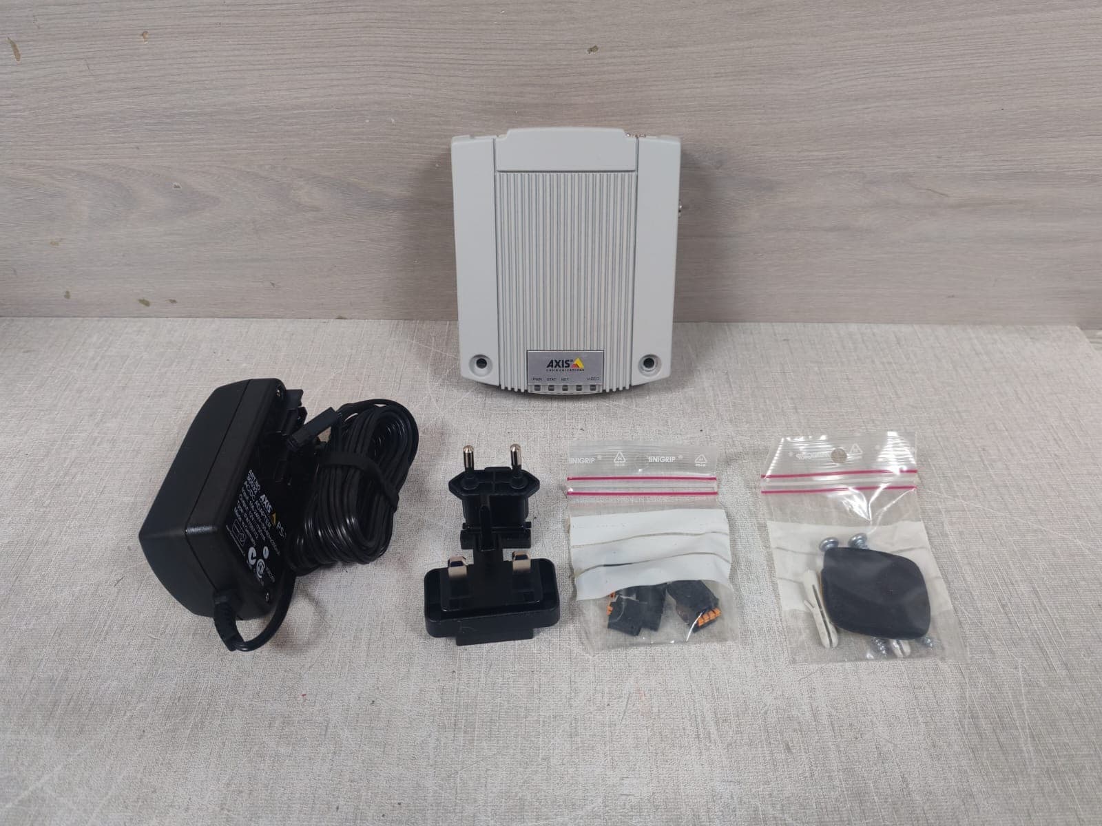 AXIS P7701 0319-001-01 VIDEO DECODER