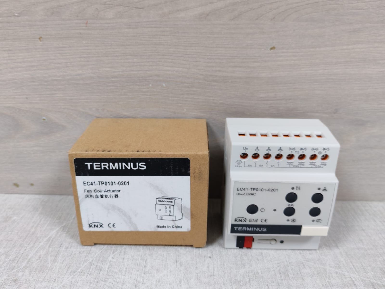 TERMINUS EC41-TP0101-0201 Fan Coil-Actuator KNX