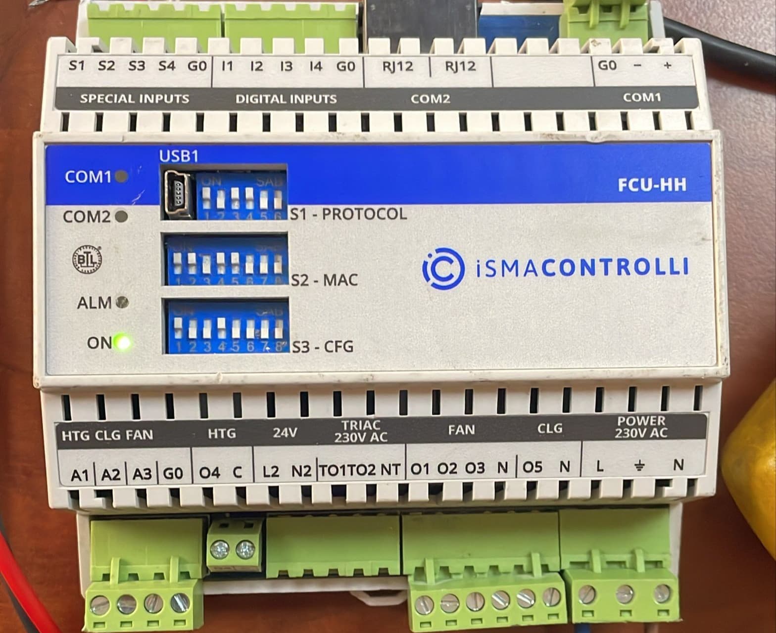 ISMACONTROLLI FCU-HH / ISMA-B-FCU-HH FAN COIL CONTROLLER 230VAC