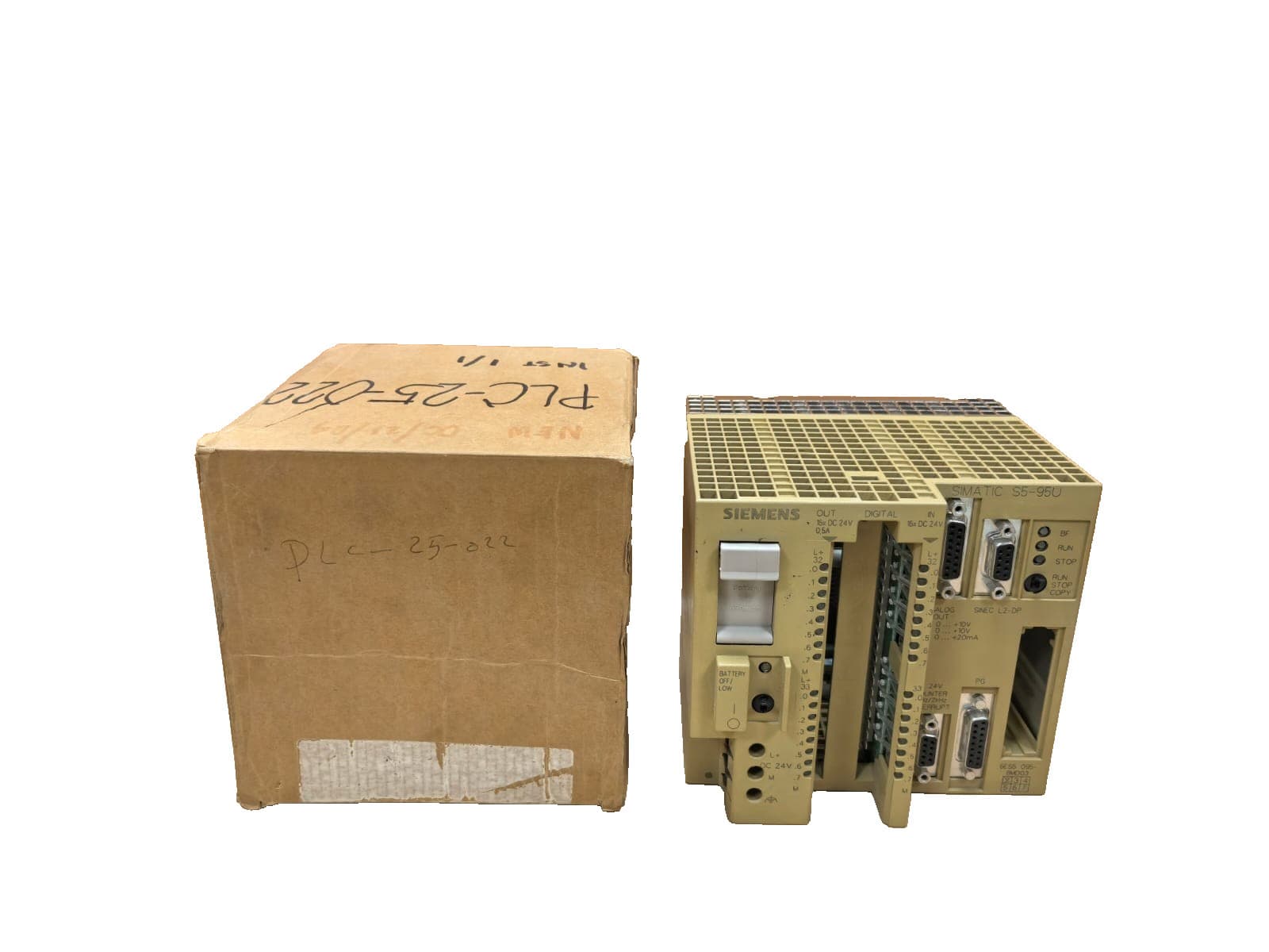 SIEMENS 6ES5 095-8MD03 SIMATIC S5 COMPACT CONTROLLER