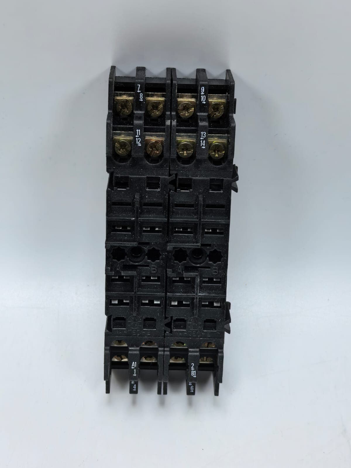 ARTECHE RELAY SOCKET[OTHERS]