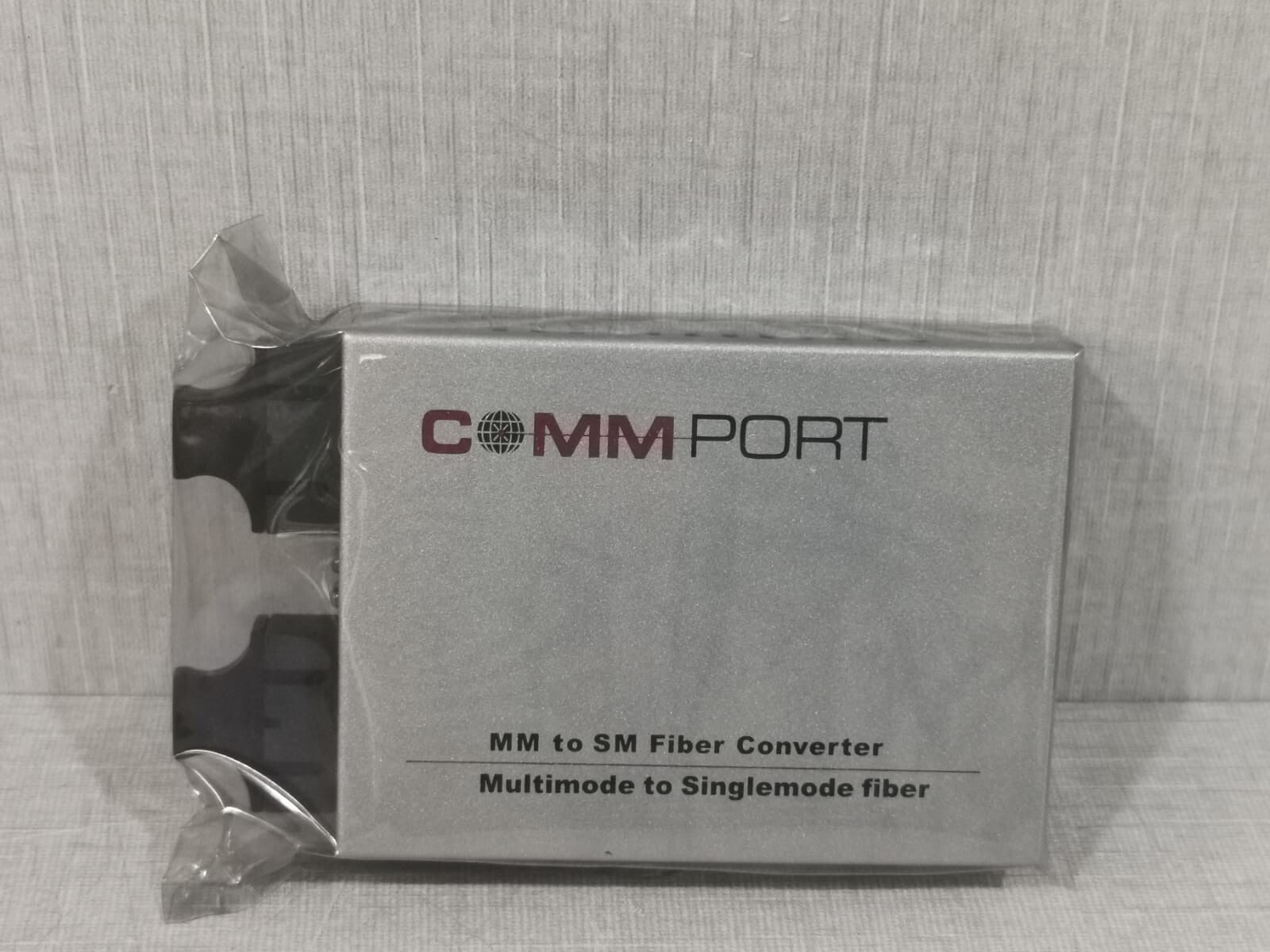 COMMPORT M100M SM-MM-10KM COMMPORT M100M SM-MM-10KM MULTIMODE TO SINGLEMODE FIBER COVERTER