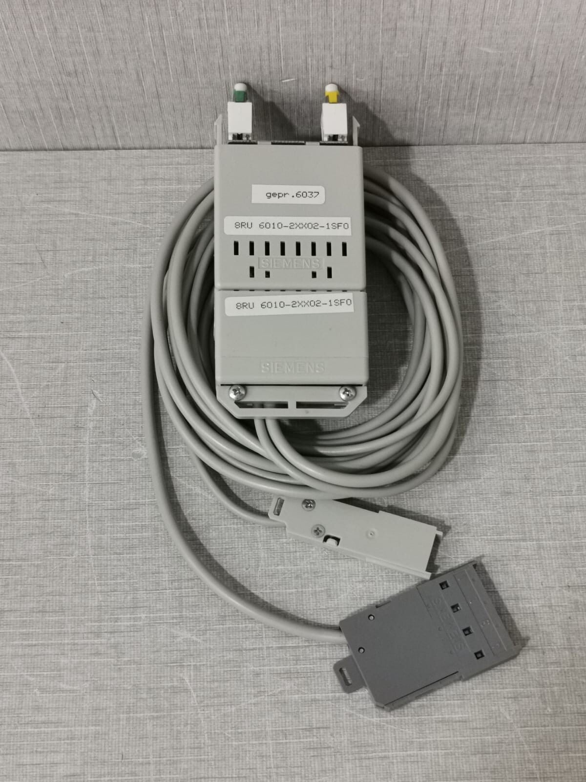 Siemens 6010-2XX02-1SF0 SIEMENS 8RU 6010-2XX02-1SF0 MOSAIK SYSTEM M CONNECTOR