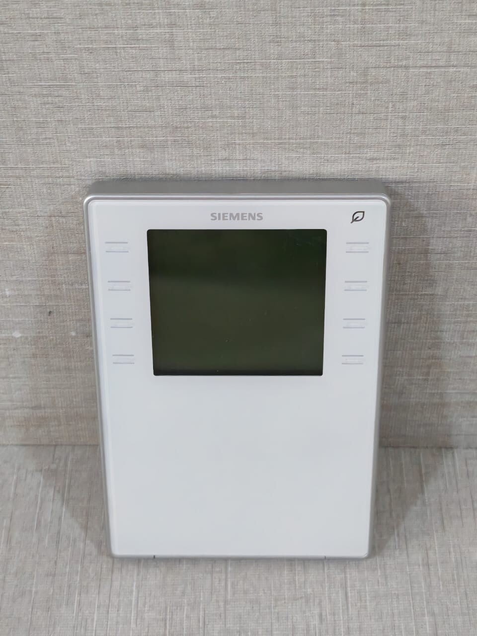 Siemens QMX3.P34 Siemens QMX3.P34 Room Operator Unit - Without Cover