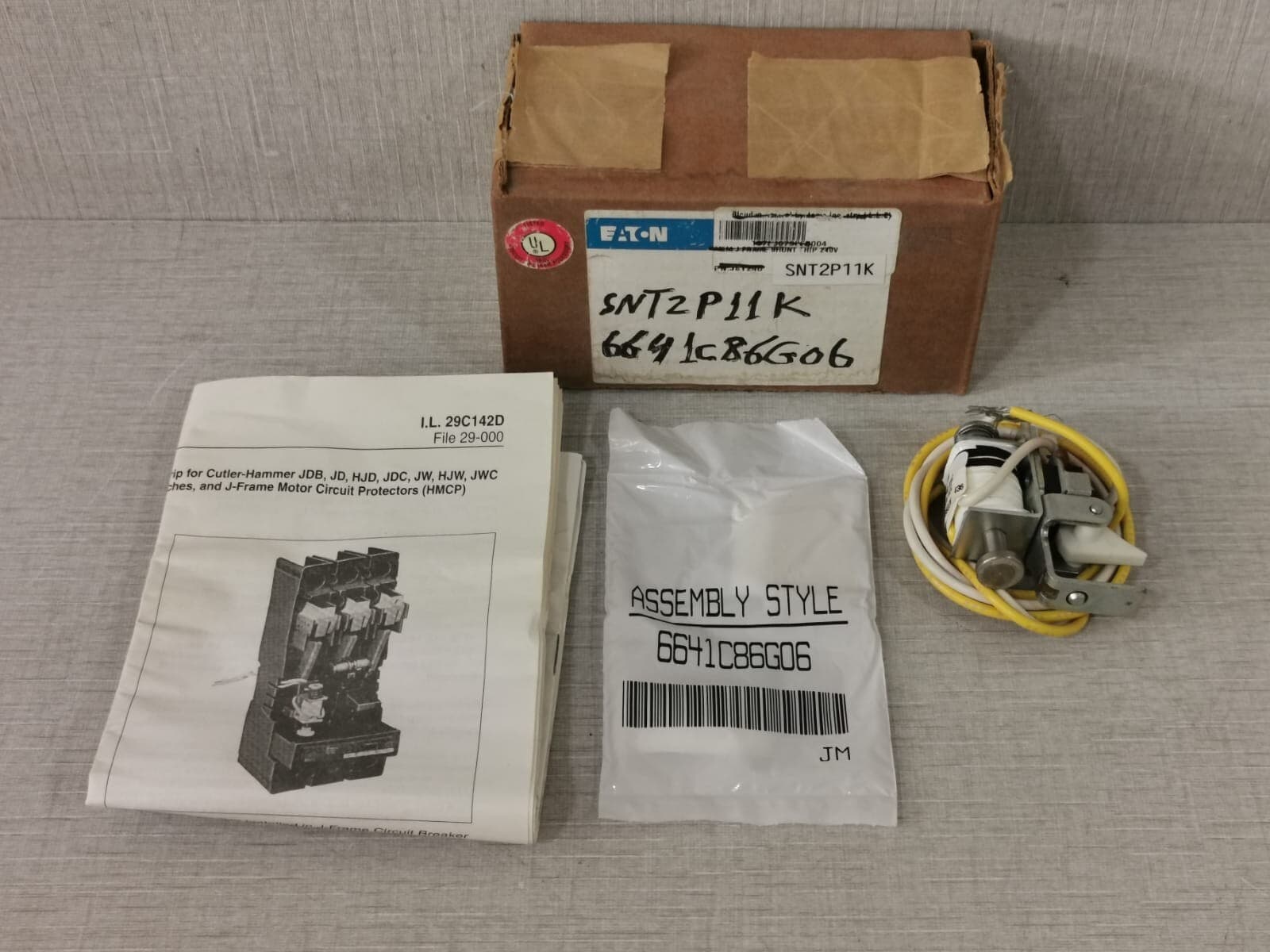 EATON SNT2P11K SHUNT TRIP FOR CUTLER HAMMER SERIES C TYPE J-BREAKER