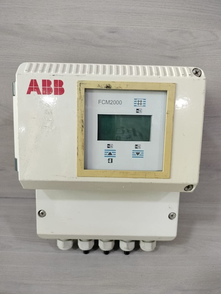 ABB FCM2000 /ME21A3ABOKE MASS FLOW METER 24V