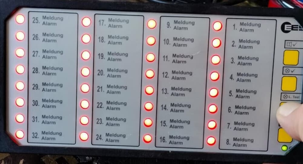 EES BSM32-54-PRX-00 Panel Control 58B3254PRX00 / 05217001.004