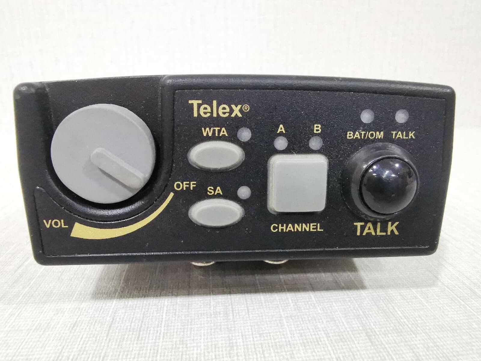 RadioCom TR-800 Wireless Beltpack Transceiver - WITHOUT ANY ACCS