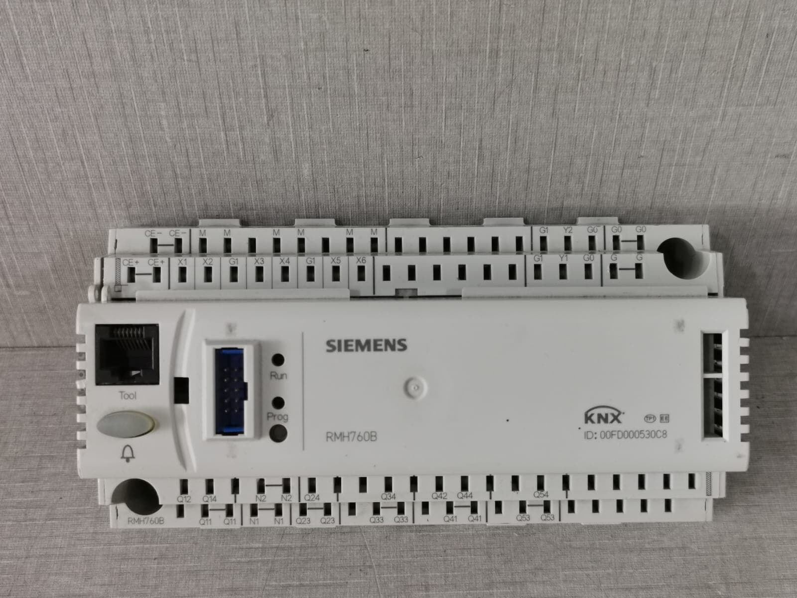 Siemens RMH760B-1 Heating Controller