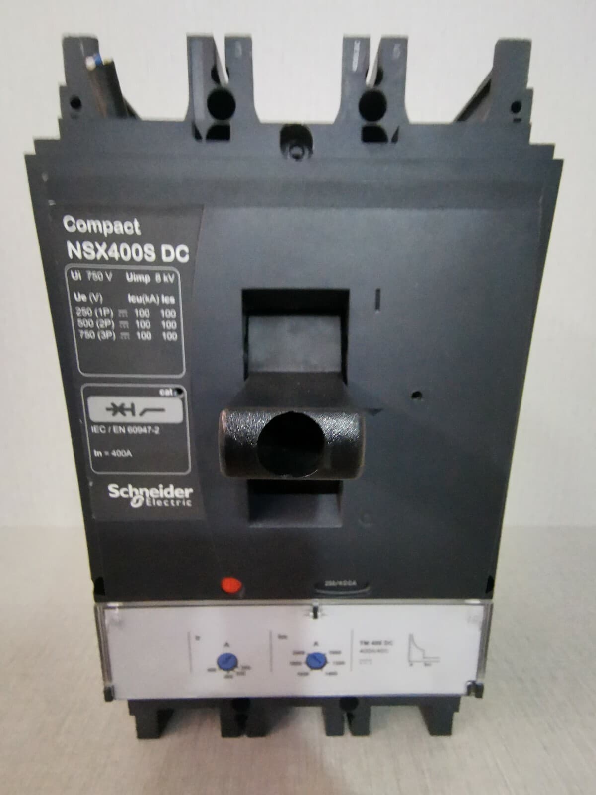Schneider Electric Compact NSX400S DC Breaker Compact NN-2019-W16-1