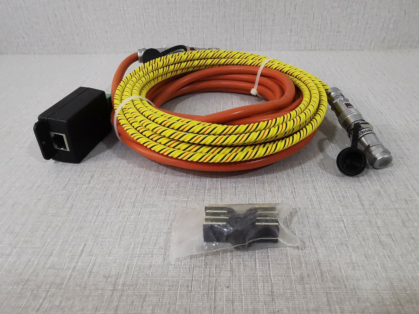 AKCP LOCATE WATER SENSOR LWSC10/01/06/15-33