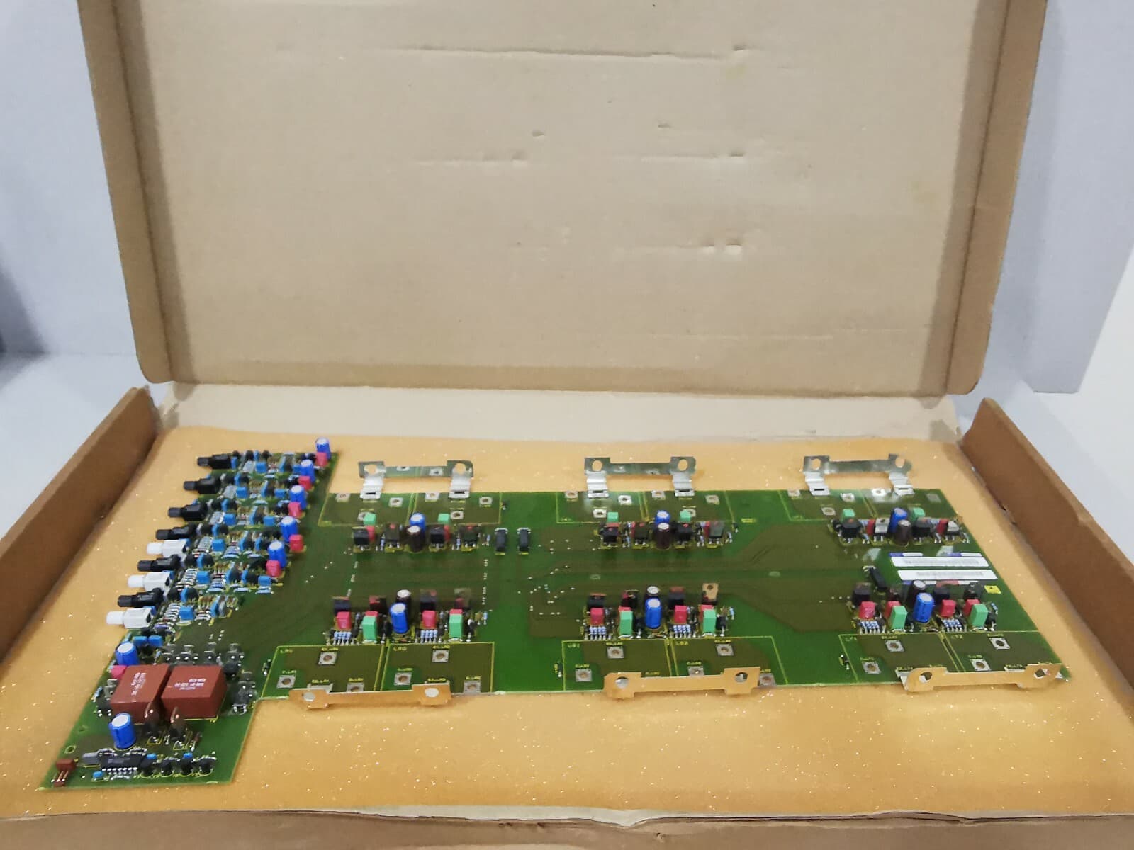 SIEMENS 6SE7031-6FG84-1 JC2 INVERTER ACCESSORIES TESTED