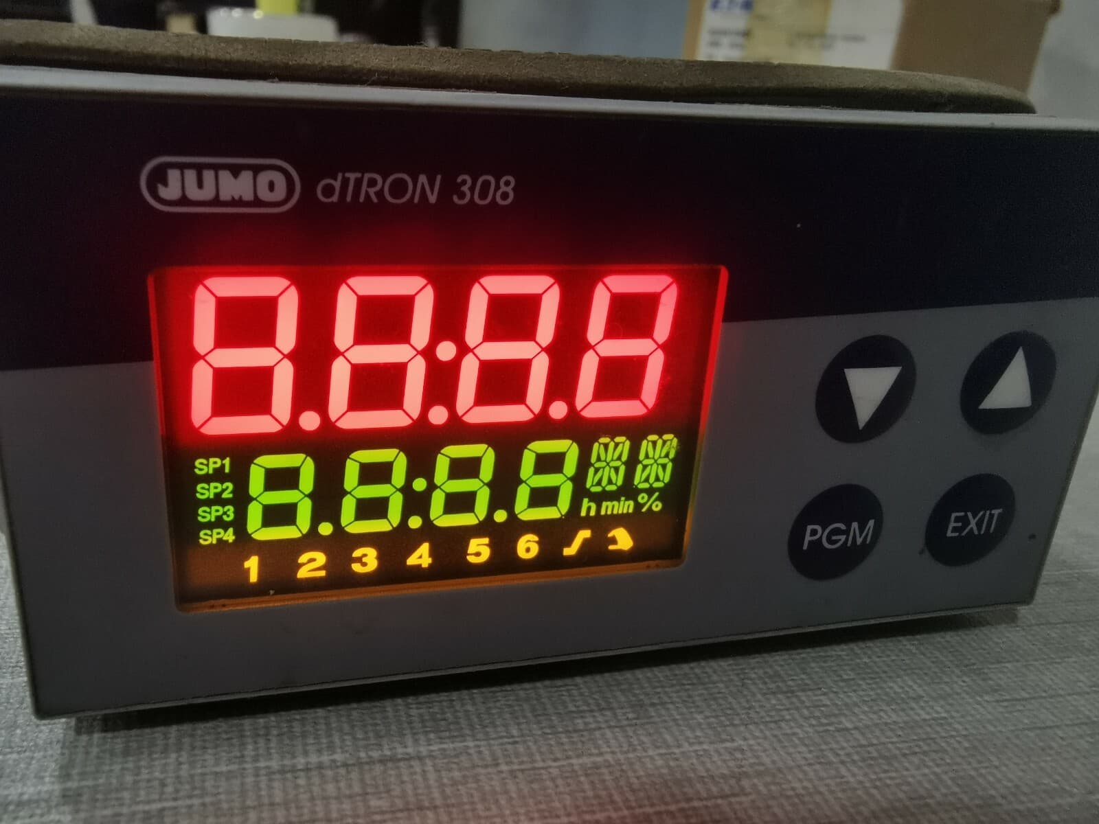 JUMO dTRON 308 Thermostat Compact Controller 703043/181-400-23/000