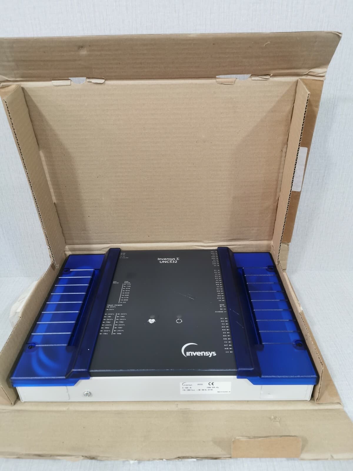 INVENSYS S-532-N / UNC532 FIRM.VER v5g 115/230VAC 50/60Hz 24VA