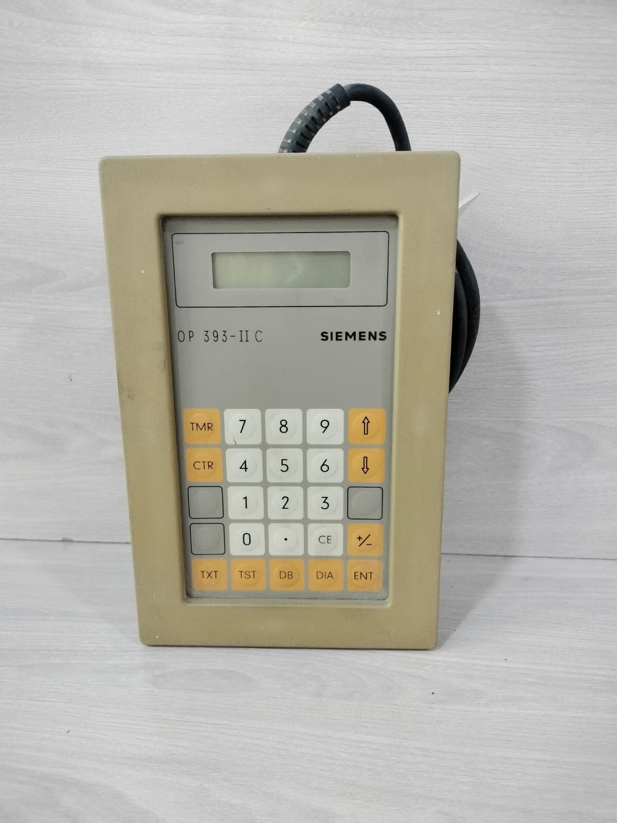 SIEMENS OP 393 II-C OPERATOR PANEL 6ES5 393-OUA13